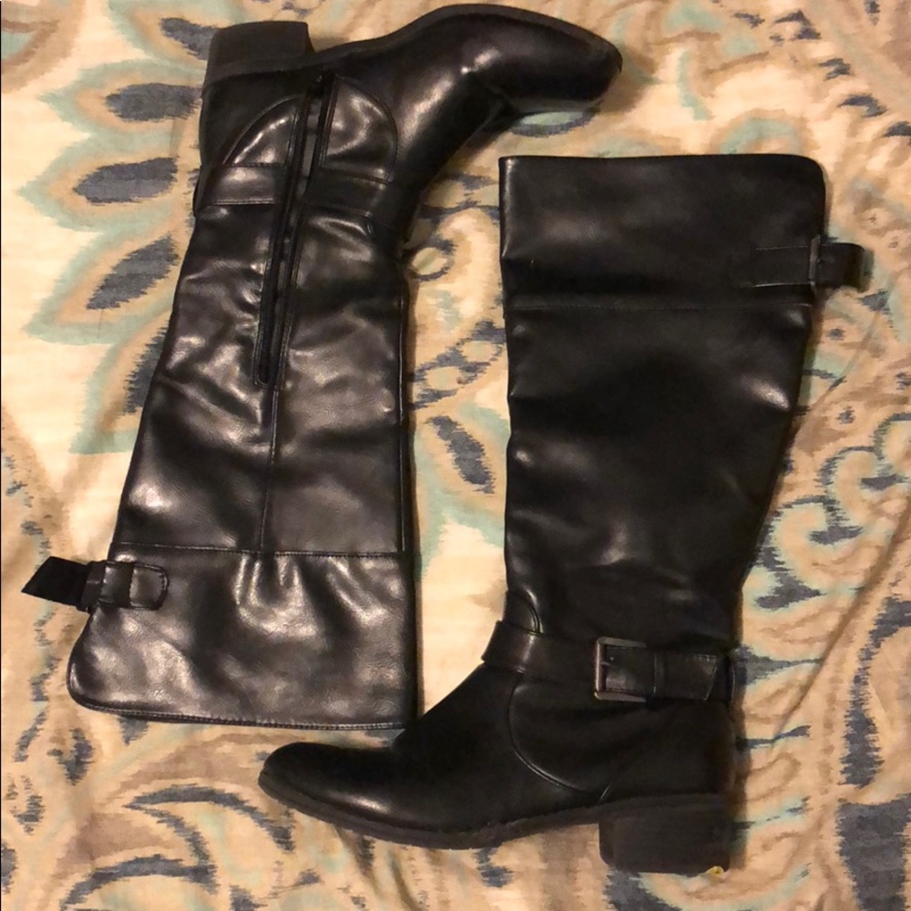 Black Boots